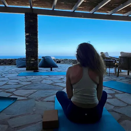 Tzia Blue Couette-café